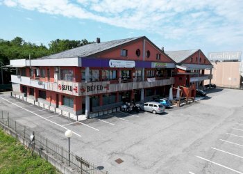 Edificio all\'aperto - Stabile - Palazzo Castelletto Sopra Ticino - foto 1