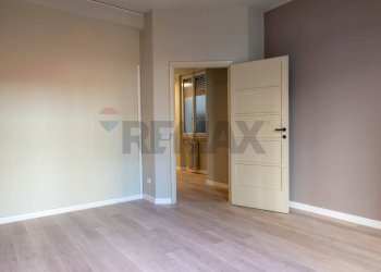 Stanza vuota - Office Via Giacomo Matteotti
 
33, Arona - photo 11