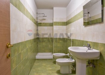 Bagno - Bilocale Via Fiumetta
 
8/A, Omegna - foto 4