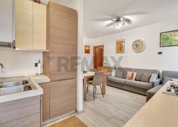 Cucina - Bilocale Via De Bernardi
 
9, Lesa - foto 6