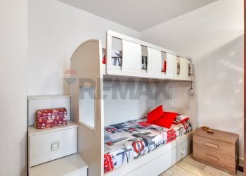 Camera / camera da letto - Bilocale Via De Bernardi
 
9, Lesa - foto 12