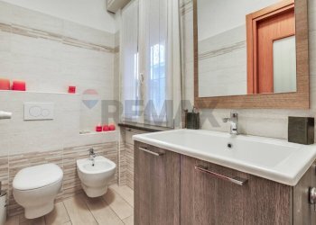 Bagno - Bilocale Via De Bernardi
 
9, Lesa - foto 14