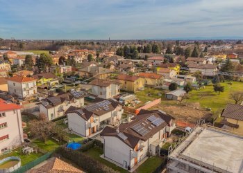 Edificio all\'aperto - Terraced Villa via marco polo
 
27, Cassano Magnago - photo 19