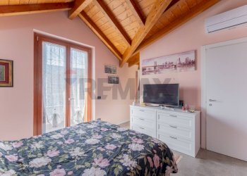 Camera / camera da letto - Terraced Villa via marco polo
 
27, Cassano Magnago - photo 35