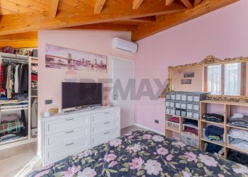 Camera / camera da letto - Terraced Villa via marco polo
 
27, Cassano Magnago - photo 36