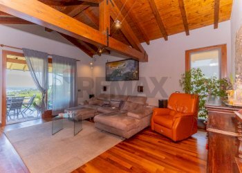 Soggiorno - Villa str privata al bruson
 
14, Pisano - photo 16