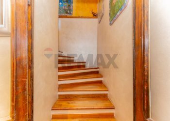 Scale - Villa str privata al bruson
 
14, Pisano - photo 53