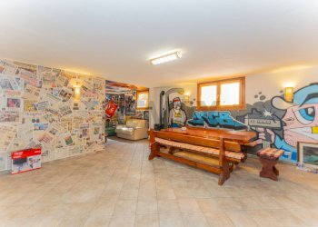 Soggiorno - Villa str privata al bruson
 
14, Pisano - photo 54