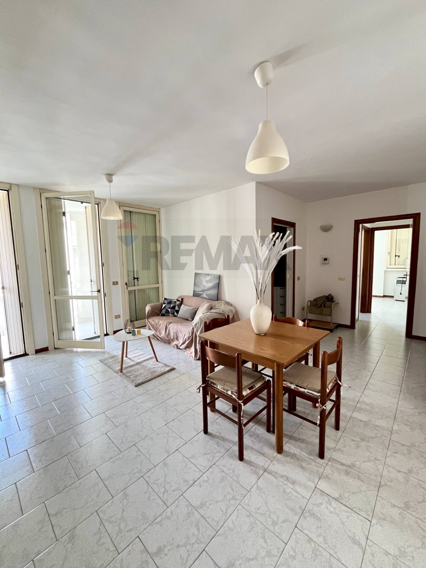 Sala da pranzo - Two-room apartment Gallarate - photo 2