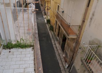 Balcone - Casa indipendente piazza 16-17 maggio 1860, Ragusa - foto 11
