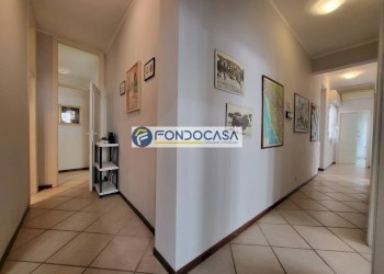 Corridoio - Appartamento via dei tigli, Viareggio - foto 9