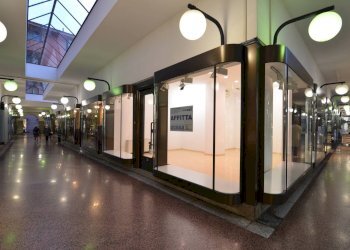 Foto 1 - Locale Commerciale Via Fratelli Cairoli
 
110, Lecco - foto 1