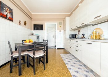 Appartamento Via Chiaravagna, Genova (zona Sestri Ponente) - foto 7