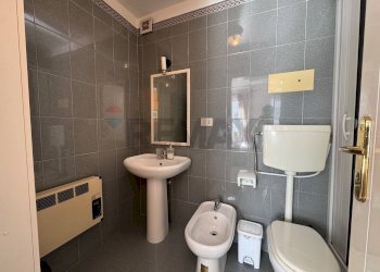 Bagno - Monolocale Via Vittorio Emanuele
 
492, Palermo - foto 10