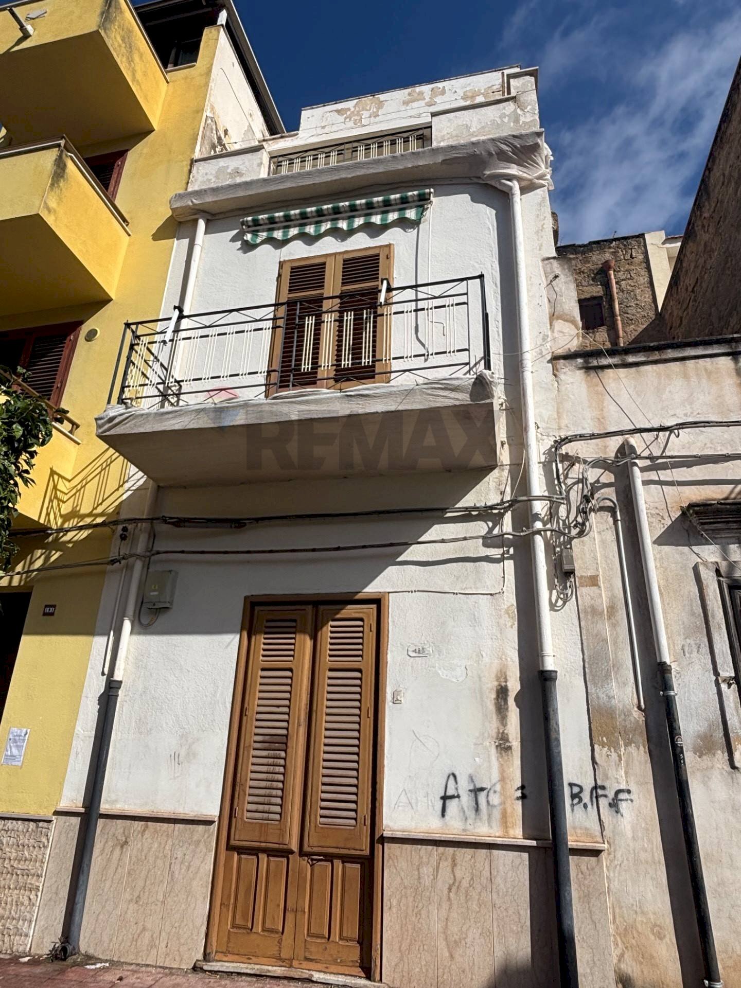 Edificio all\'aperto - Casa indipendente Via Venuti
 
172, Cinisi - foto 1