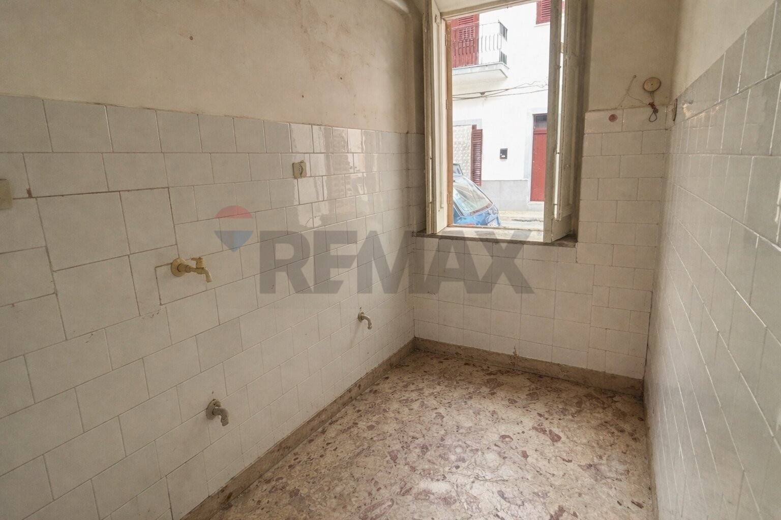 Stanza vuota - Casa indipendente Via Venuti
 
172, Cinisi - foto 3