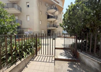 Edificio all\'aperto - Two-room apartment Via Aldo Moro
 
86/D, Monreale - photo 4