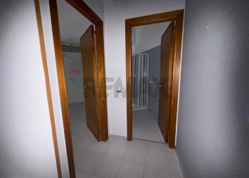 Hall / corridoio - Two-room apartment Via Aldo Moro
 
86/D, Monreale - photo 9