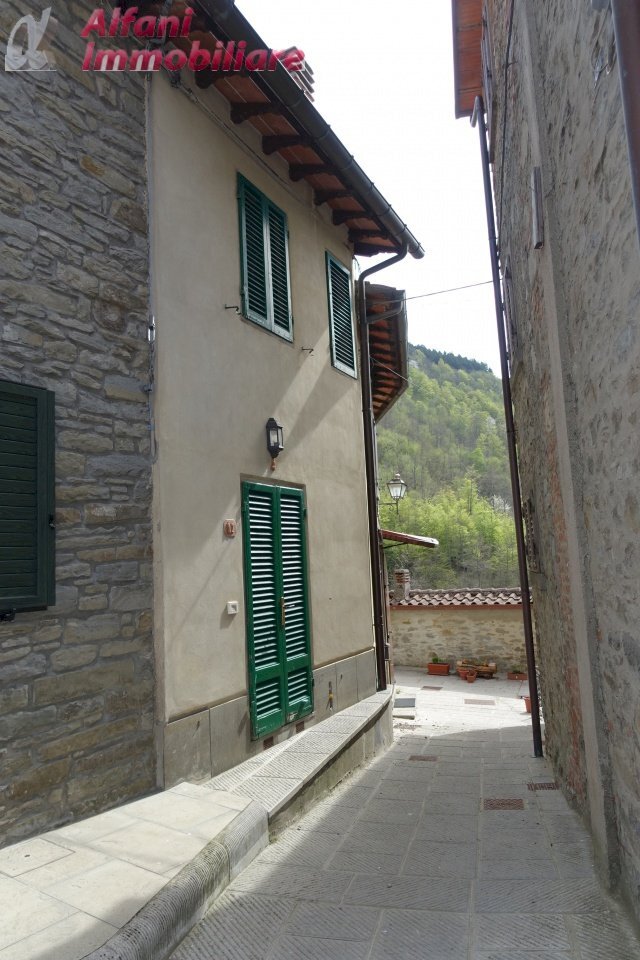 Foto 2 - Casa semi indipendente Via Casina
 
12, Poppi - foto 2