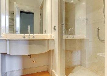 Bagno - Bilocale via dei Coronari, 100, Roma (zona Centro Storico) - foto 11