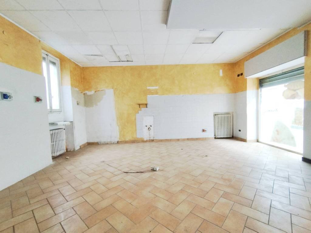 Interno non residenziale - Negozio via Roma, 74, Pregnana Milanese - foto 3
