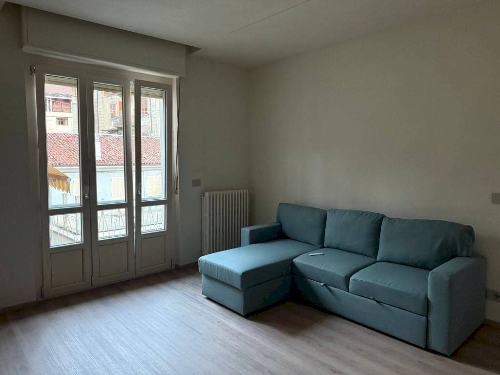 Salone - Appartamento piazza Risorgimento, 28, Saluzzo - foto 3