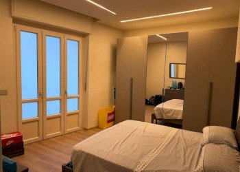 Camera da letto - Appartamento piazza Risorgimento, 28, Saluzzo - foto 5