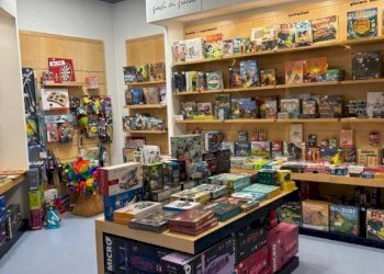 Interno non residenziale - Negozio corso Giuseppe Garibaldi, 10, Pavia - foto 10