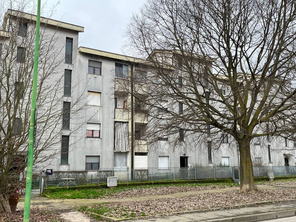 Facciata - Four-room apartment via Generale Carlo Alberto Dalla Chiesa, 3, Chieri - photo 1