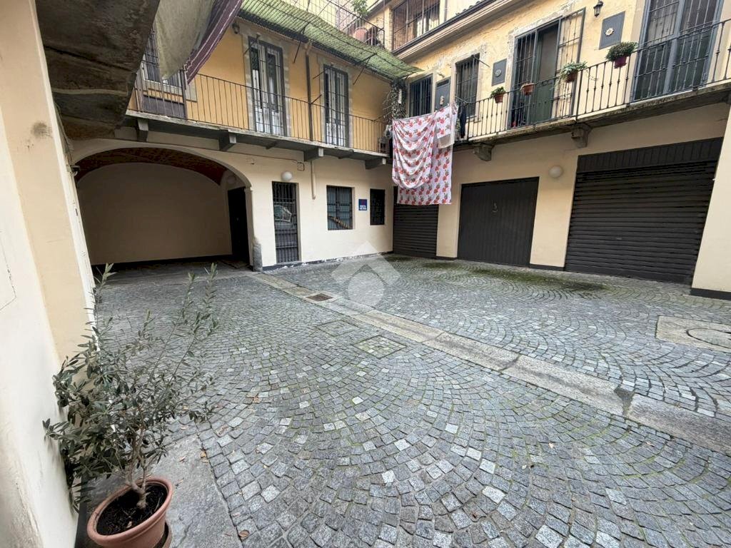 Bilocale Via principe amedeo, Torino (zona Centro) - foto 2