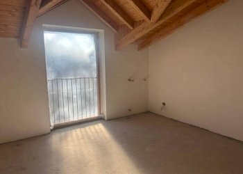 Camera da letto - Villa via Generale Antonio Cantore, Varese - photo 33