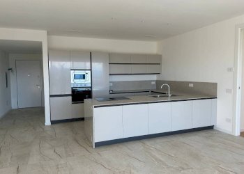 Cucina - Apartment via Generale Antonio Cantore, Varese - photo 26