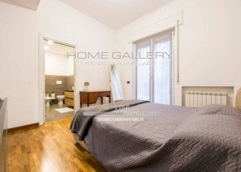 Camera da letto - Quadrilocale viale Bernabò Brea, Genova (zona Quarto) - foto 14