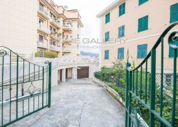 Cortile interno - Quadrilocale viale Bernabò Brea, Genova (zona Quarto) - foto 24