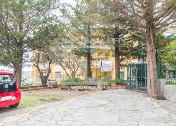 Giardino - Quadrilocale viale Bernabò Brea, Genova (zona Quarto) - foto 25