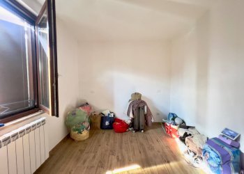 Foto 15 - Stabile - Palazzo Via San Pietro
 
3, Roè Volciano - foto 15