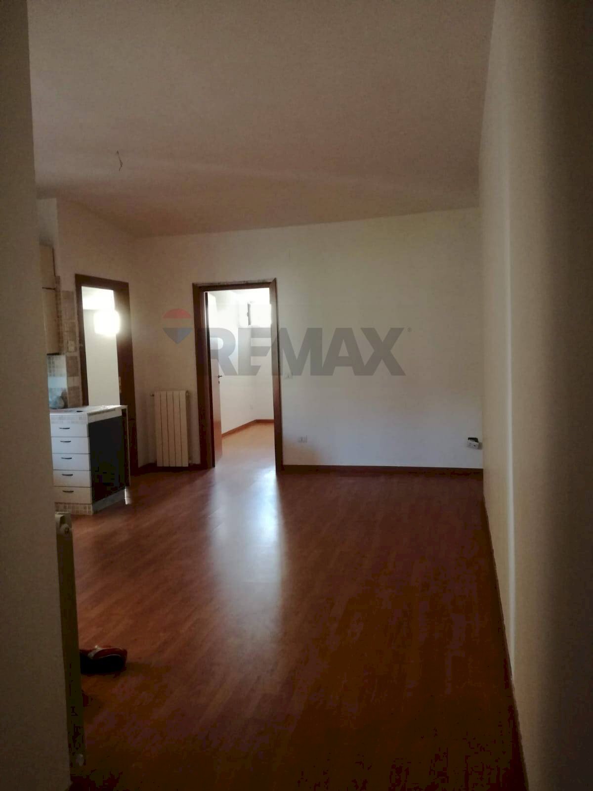 Stanza vuota - Bilocale via Vicniale Masseria Vecchia
 
108.58, Giugliano in Campania - foto 3