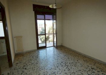 Cucina - Trilocale via Gioacchino Rossini, Alba - foto 6