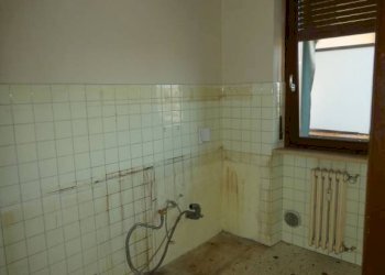 Cucina - Trilocale via Gioacchino Rossini, Alba - foto 8