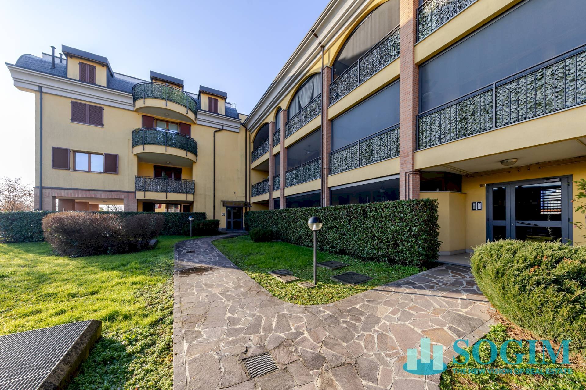 Foto 2 - Box Via I Maggio
 
34, Brugherio - photo 2