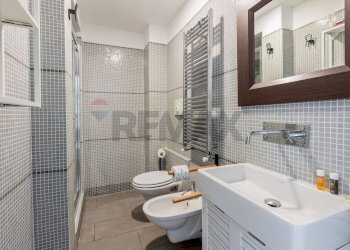 Bagno - Three-room apartment VIA WATT
11, Milano - photo 36