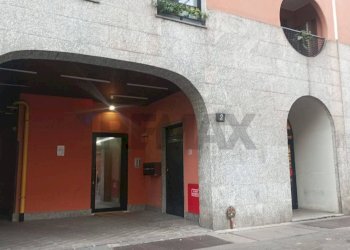 Edificio all\'aperto - Box VIA  CREMA
 
2, Milano - foto 1