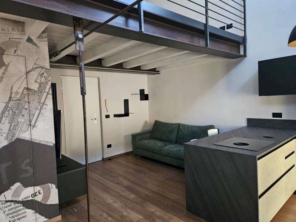 Soggiorno - Three-room apartment via Sette Assedi, 2, Cuneo (neighborhood Centro) - photo 1