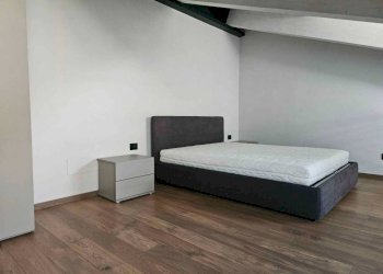 Camera da letto - Trilocale via Sette Assedi, 2, Cuneo (zona Centro) - foto 4