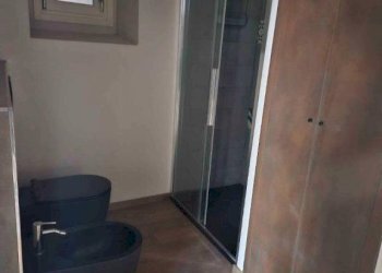 Bagno - Trilocale via Sette Assedi, 2, Cuneo (zona Centro) - foto 7