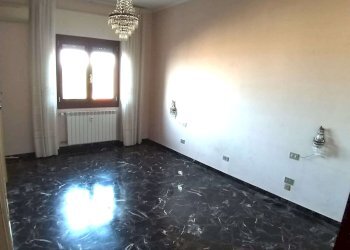 camera 2 - Four-room apartment via Mario Mazza, Genova (neighborhood Apparizione) - photo 10