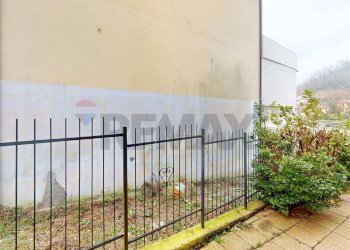 Balcone - Quadrilocale via forni antichi
 
2, Savignone - foto 35