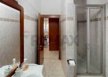 Bagno - Quadrilocale via forni antichi
 
2, Savignone - foto 39