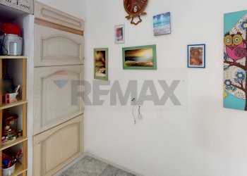 Camera / camera da letto - Quadrilocale via forni antichi
 
2, Savignone - foto 47