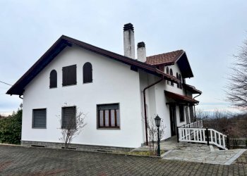 Facciata - Villa Case del Gallo, 16, Corio - photo 1
